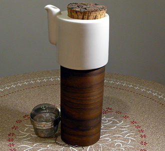 Tonfisk Design Warm Tea/Coffee Pot