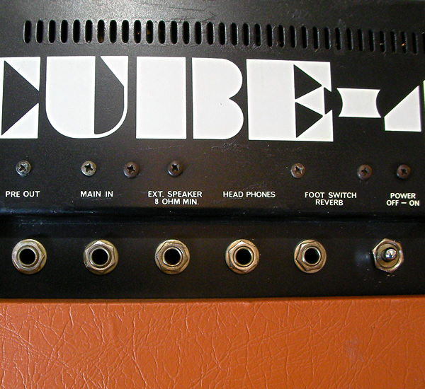 お買得 Roland cube 40 初期型 ジャパンビンテージギターと相性抜群